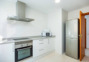 Apartment Catalina 2B tres dormitorios by the Beach with Terrace & Wi-Fi