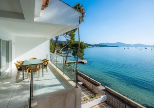 Apartment Catalina 3B- tres dormitorios with Sea View, A/C, Wi-Fi & Terrace