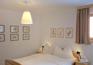 Apartment Chesa Dal Luf B5 by Interhome