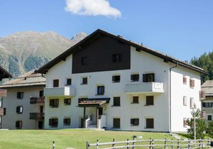 Apartment Chesa Palüdin 5 - Celerina by Interhome