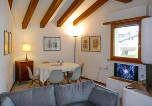 Apartment Chesa Prasüra 10 by Interhome