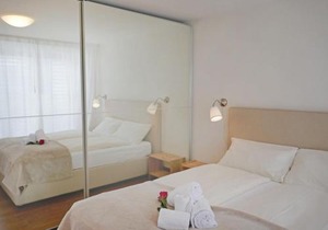 Apartment Chesa San Bastiaun B5 by Interhome