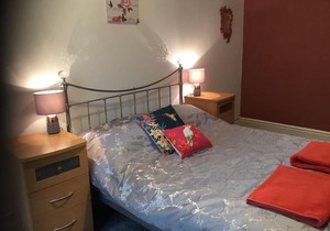 Apartment close to Pavilion gardens