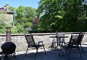 Apartment close to Pavilion gardens