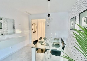 Apartment Cosmo Beach with Sea View, Shared Pool & Wi-Fi