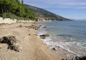 Apartment Cvita - 150 m from pebble beach: SA3(2) - Bol, Island Brac, Croatia