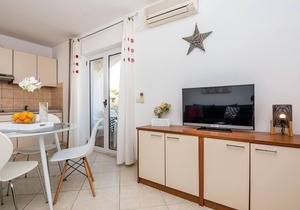 Apartment directly on beach | for 2-4 persons