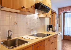 Apartment "Dolomieu 26" with Mountain View, Balcony & Whirlpool