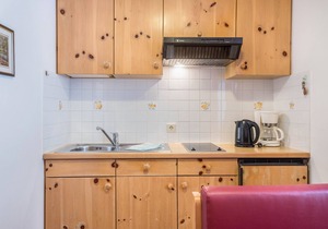 Apartment "Dolomieu 29" with Mountain View, Wi-Fi & Balcony