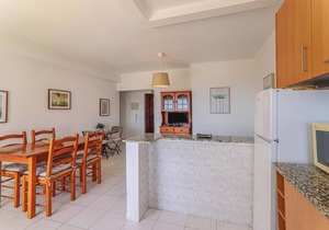 Apartment Estrela 304 - Vista Mar on the Beach with Sea View, Pool, A/C, Wi-Fi, Garden & Balcony