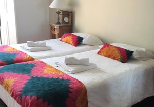 Apartment for 6 people with views over the Tagus