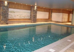 Apartment for 8 people in residence with swimming pool