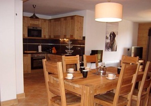 Apartment for 8 people in residence with swimming pool