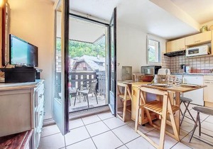 Apartment La Comtesse-9 by Interhome