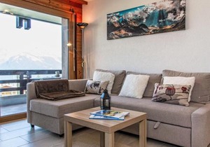 Apartment Hauts de Nendaz A F3 by Interhome