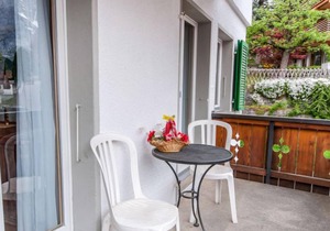Apartment Hotel Hirschen in Grindelwald - 5 persons, 3 bedrooms