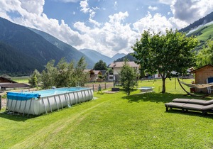 Apartment Hotel 'Naturresidenz Theistadl Apt 102' with Lake View, Garden & Wi-Fi