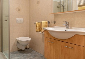 Apartment "Huterhof Wiesengrund 1" with Mountain View, Balcony & Wi-Fi