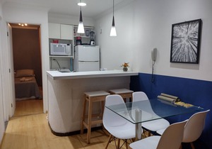 Apartment in Boa Viagem with sea view and rooftop pool.