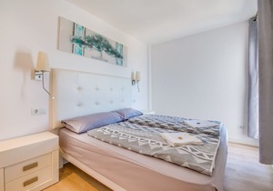 Apartment in CALA MILLOR, directly on the beach, with 2 bedrooms, WIFI Free, 5 ETAGE.