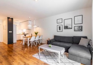 Apartment In Centre For 6