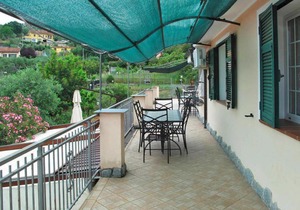 Apartment in Imperia with parking space