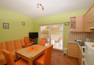 Apartment in Karbuni with sea view, terrace, air conditioning, W-LAN 3609-3