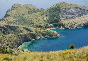 Apartment in Nerano with 3 bedrooms sleeps 6