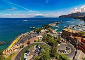 Apartment in Nerano with 3 bedrooms sleeps 6