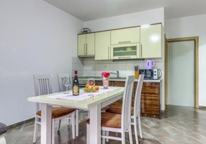 Apartment in Pirovac with sea view, terrace, air conditioning, WiFi (4925-2)