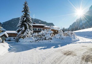 Apartment in Sankt Johann near Ski Area