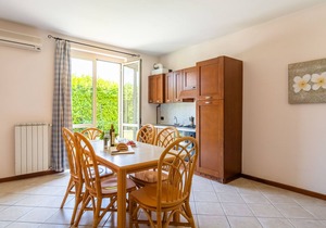 Apartment in Salò with Pool and Olive Groves