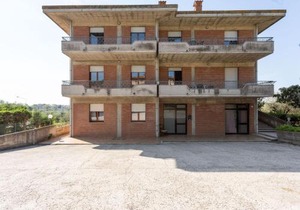 Apartment in Tuoro sul Trasimeno with pool