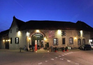 Apartment in Ubachsberg near Trails