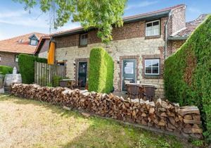 Apartment in Ubachsberg near Limburg Trails