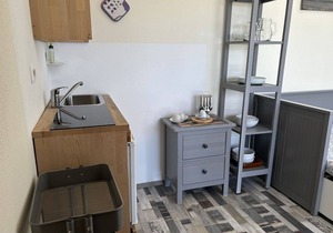 Apartment in villa with hot tub, A/C, pool, WIFI, TV, patio, pets allowed, panoramic view, parking