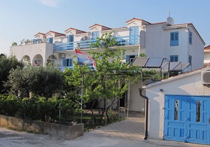 Apartment Jadranka - 200 m from sea: SA8(2) - Sucuraj, Island Hvar, Croatia