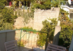 Apartment Kaleb - next to the seashore: SA7-Miro 24(2) - Stomorska, Island Solta, Croatia