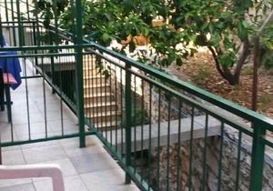 Apartment Kaleb - next to the seashore: SA7-Miro 24(2) - Stomorska, Island Solta, Croatia