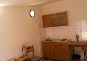 Apartment Kaleb - next to the seashore: SA5-Klara 32(2) - Stomorska, Island Solta, Croatia