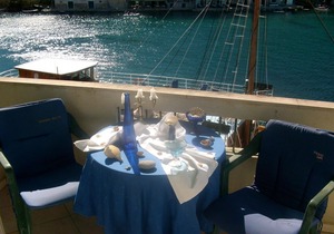 Apartment Kaleb - next to the seashore: SA4-Klara 31(2) - Stomorska, Island Solta, Croatia