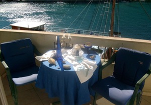 Apartment Kaleb - next to the seashore: SA4-Klara 31(2) - Stomorska, Island Solta, Croatia