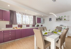 Apartment Kata with Private Pool in Central Istria