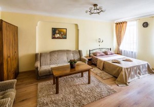 Apartment Krakivska 15