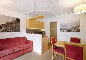 Apartment "Kriendl Nr 2" with Mountain View, Private Terrace & Wi-Fi
