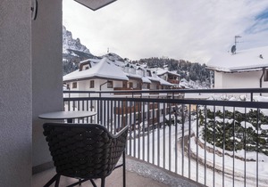 Apartment "La Grambla Mont Seuc" with Mountain View, Balcony & Wi-Fi