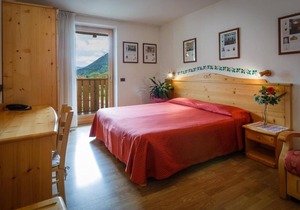 Apartment La Locanda Bilocale 4 persons with mountain view, balcony & Wi-Fi