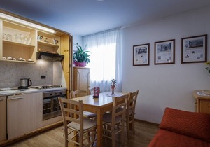 Apartment La Locanda Bilocale 4 persone with Mountain View, Balcony & Wi-Fi