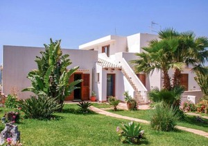 Apartment La Rosa-4 by Interhome