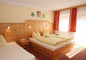 Apartment Landhaus Anton in Aschau im Zillertal - 10 persons, 3 bedrooms